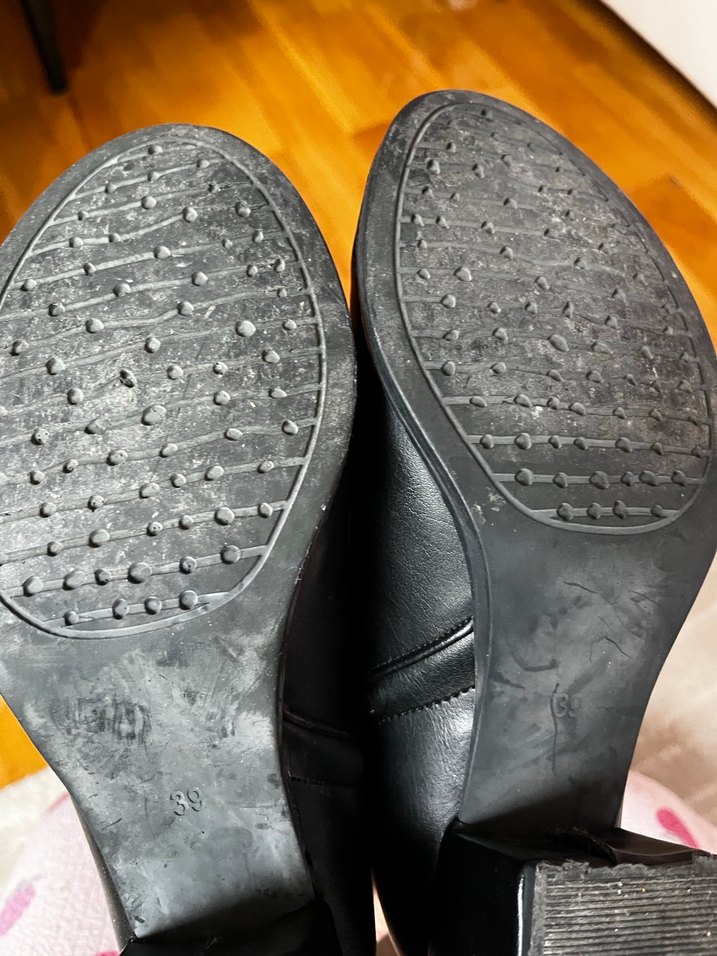 Siyah Deri Tokalı Kadın Bot - Görsel 5