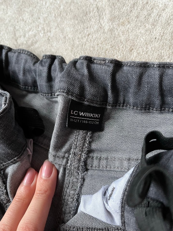 National Geographic Sweatshirt ve Kot Pantolon - Görsel 4