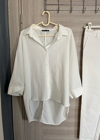 34 Beden 2li set: Beyaz Regular Fit Midi Kumaş Pantolon ve Gömlek