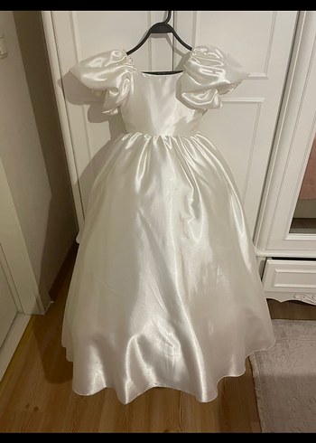 Beyaz Drapeli Klasik Kız Çocuk Elbisesi - Görsel 6