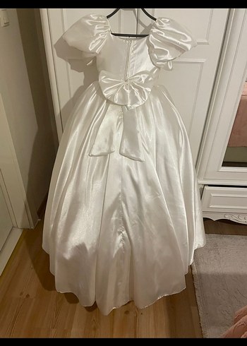 Beyaz Drapeli Klasik Kız Çocuk Elbisesi - Görsel 8