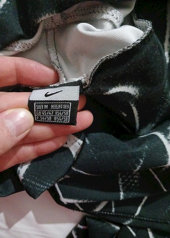 nike Gri Siyah Desenli Kadın Spor Tayt - Görsel 5