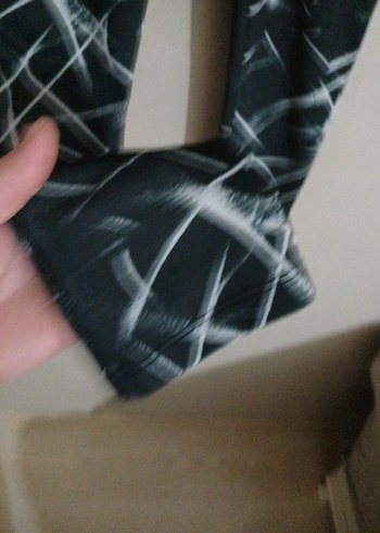 nike Gri Siyah Desenli Kadın Spor Tayt - Görsel 2