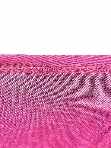 m Beden pembe Renk PreLoved T-shirt %70 İndirimli.