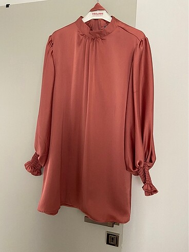 Saten tunik