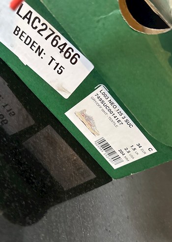 34 Beden Lacoste Beyaz Bağcıklı Erkek Spor Ayakkabı