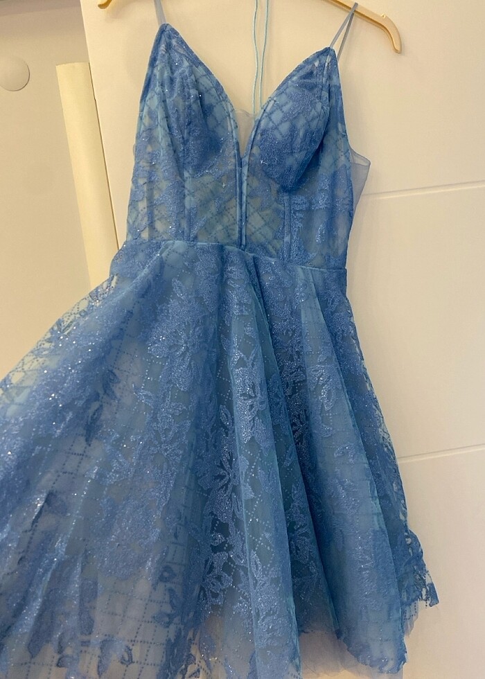 Düğün ve mezuniyette giyilecek abiye - Görsel 4