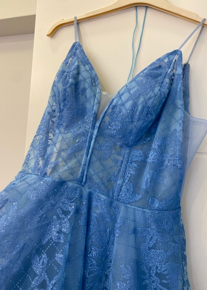 Düğün ve mezuniyette giyilecek abiye - Görsel 2