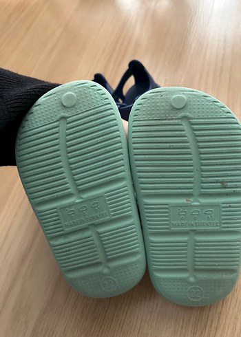 Erkek Çocuk Renkli Leopar Desenli Kaydırmaz Terlik ve sandalet - Görsel 4