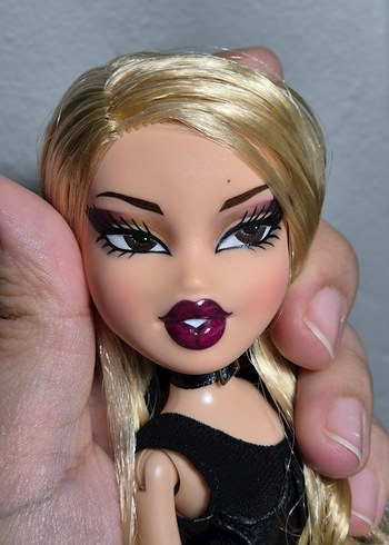 bratz repaint sasha