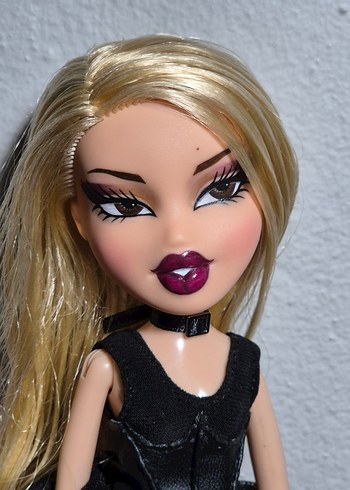  Beden bratz repaint sasha