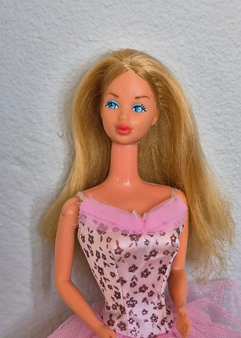 Barbie Bebek kissing vintage