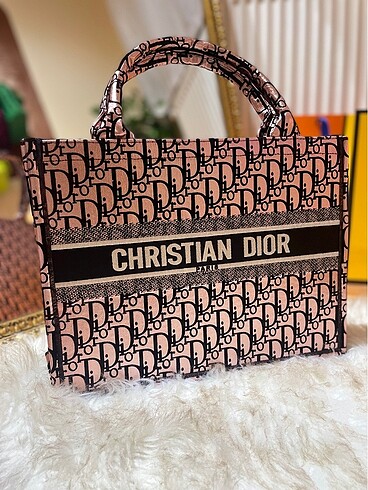 Dior e