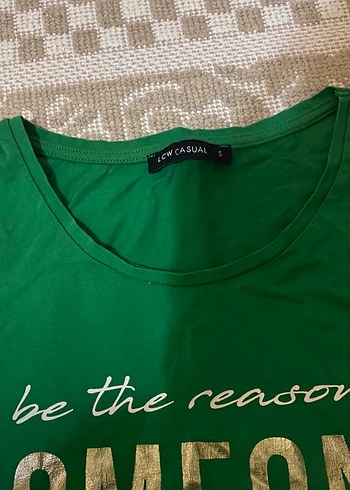 Yeşil Baskılı Kadın Tişört - Görsel 2