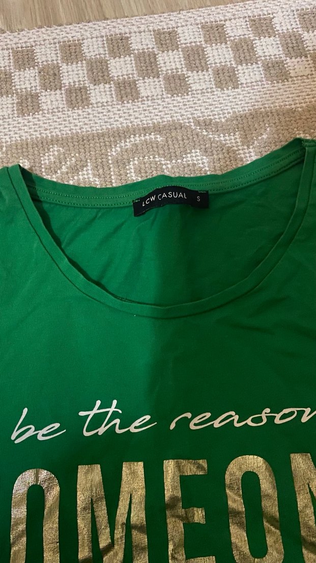 Yeşil Baskılı Kadın Tişört - Görsel 2