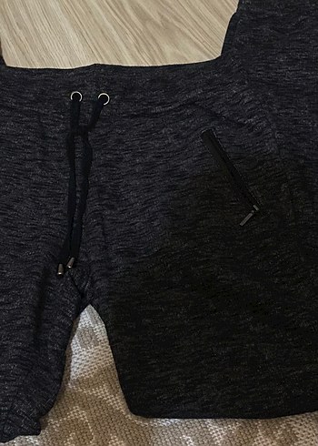 Gri Fermuarlı Dar Kesim Eşofman Altı - Görsel 2