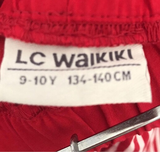 9 Yaş Beden LCW 23 Nisan Etek