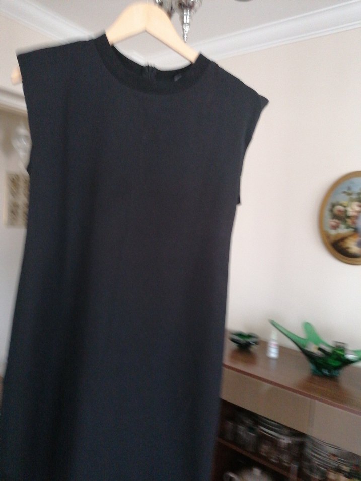 Siyah Kolsuz Midi Triko Elbise - Görsel 3