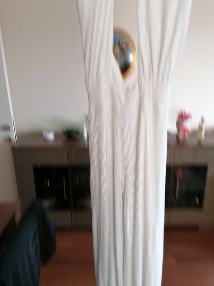 Beyaz pullu abiye tulum - Görsel 4