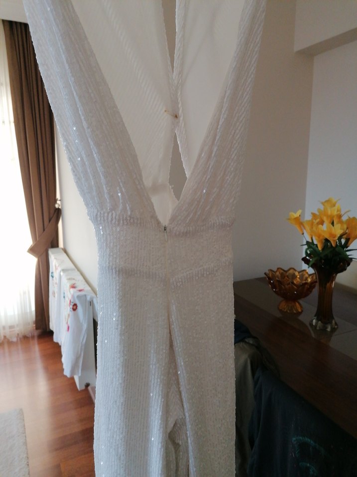 Beyaz pullu abiye tulum - Görsel 2