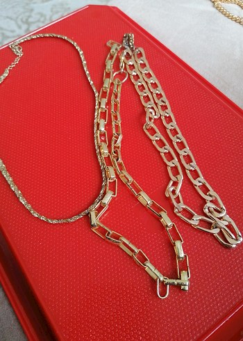 Uzun Zincir Detaylı Altın Renk Kadın Kolye - Görsel 2