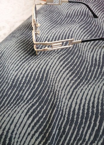 Tokalı Gri Sokak Stili Kadın Gözlüğü - Görsel 2