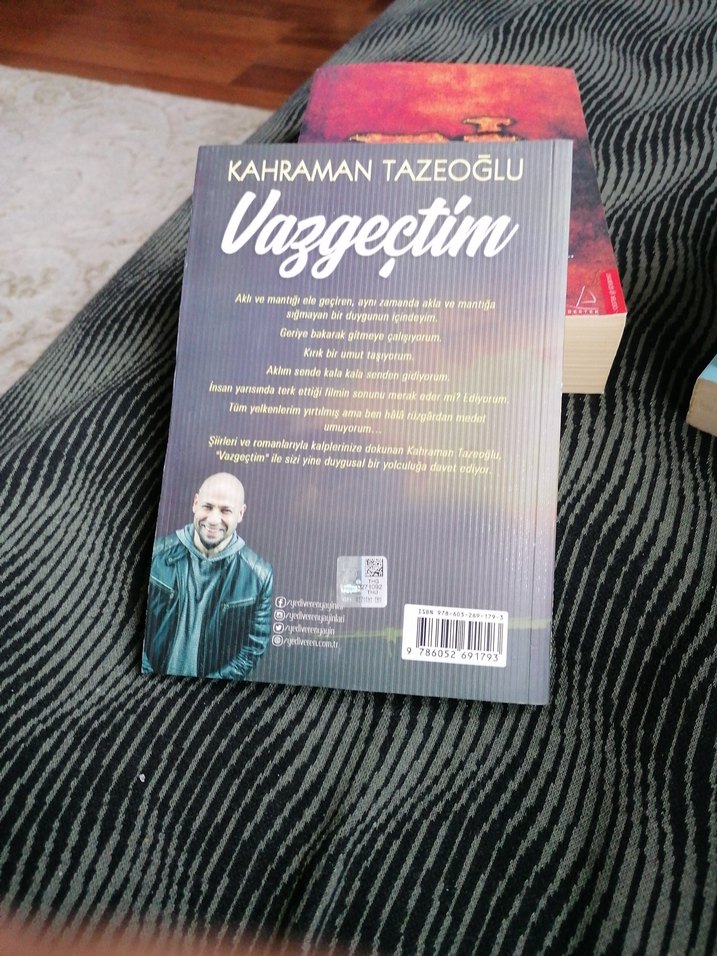 Vazgeçtim - Kahraman Tazeoğlu - Görsel 2