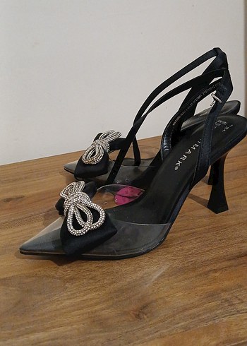 Yılan Desenli Siyah Stiletto Fiyonklu Kadın Ayakkabı - Görsel 5