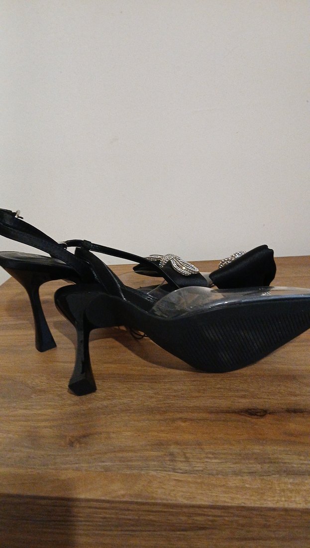Yılan Desenli Siyah Stiletto Fiyonklu Kadın Ayakkabı - Görsel 3