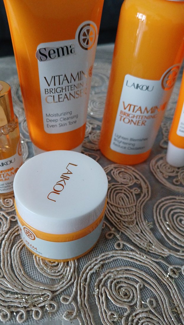 Lakou Vitamin C Aydınlatıcı Cilt Bakım Seti - Görsel 3