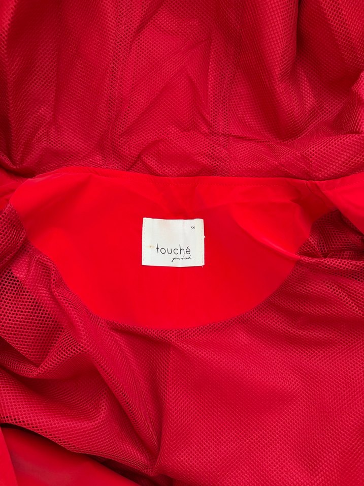 Touche Kadın Parlak Kırmızı Uzun Düğmeli Yağmurluk - Görsel 4