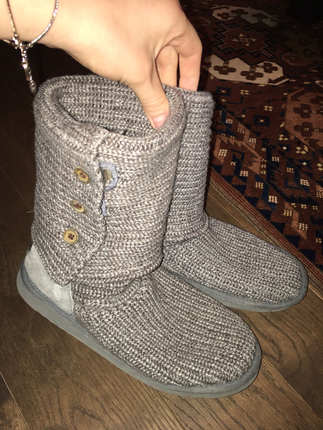 Ugg Gri Ugg Bot