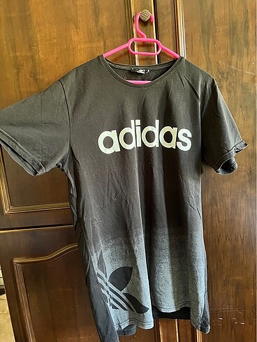 Adidas tshirt