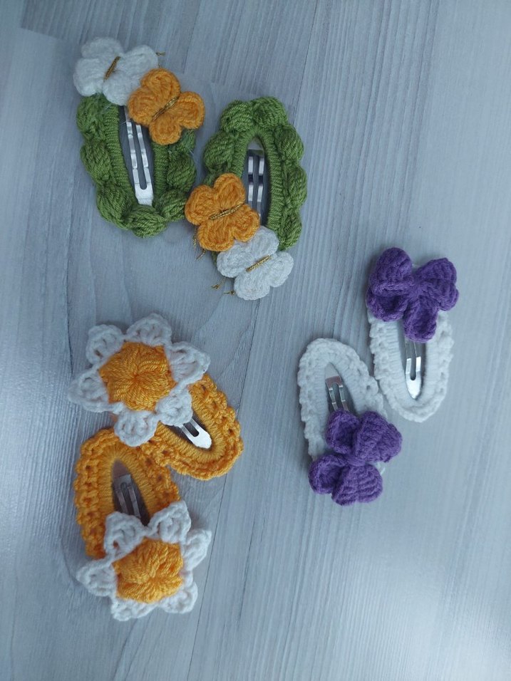 Renkli Örgü Çiçekli Çocuk Toka Seti - Görsel 2