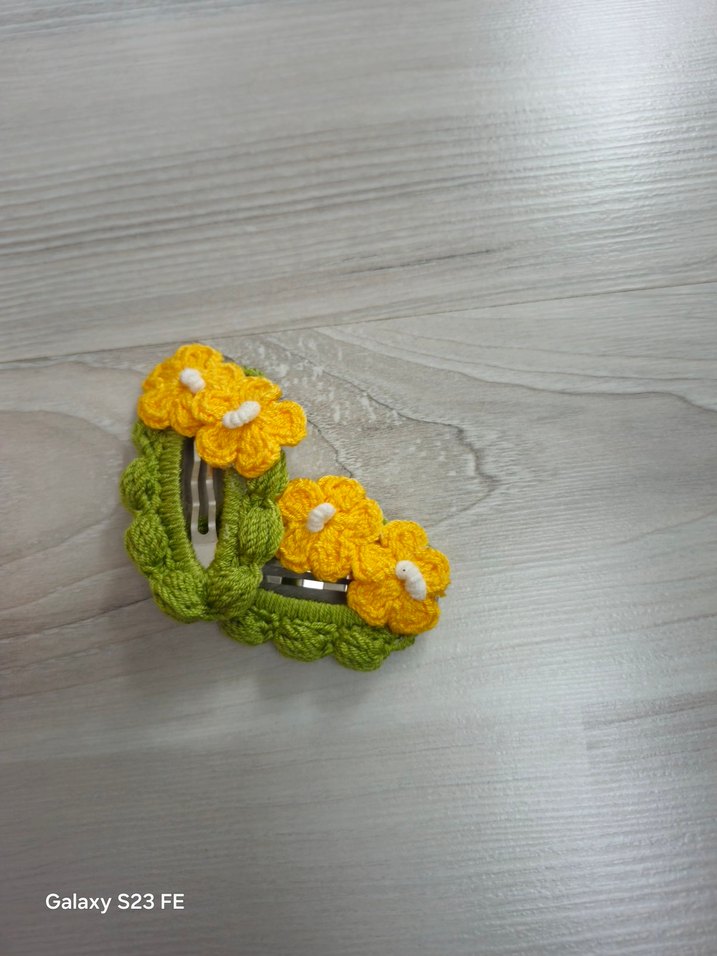 Sarı Nakışlı Örgü Çiçekli Çocuk Toka Seti - Görsel 3