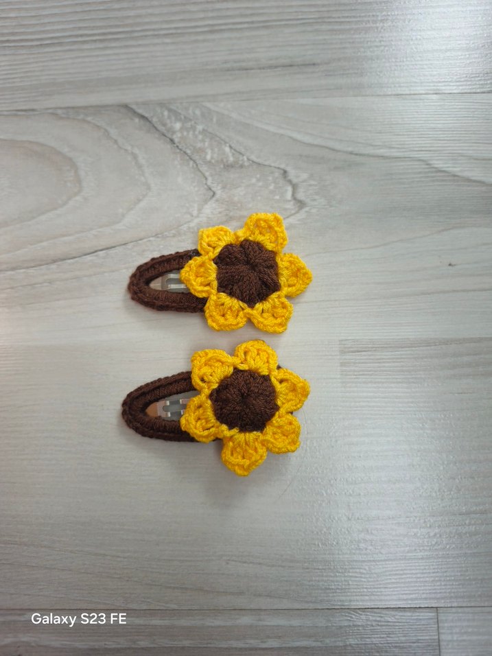 Çiçek Desenli Örgü Sarı Çocuk Toka - Görsel 2