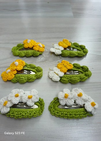 Sarı Çiçekli Örgü Çocuk Toka Seti - Görsel 3