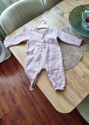 9 Ay Beden Düğmeli Pembe Bebek Kız Tulum