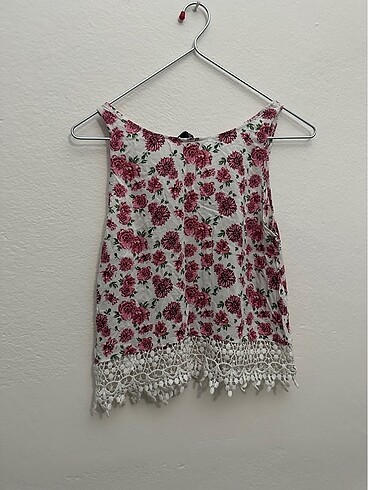 xs Beden beyaz Renk H&M çiçekli askılı üst