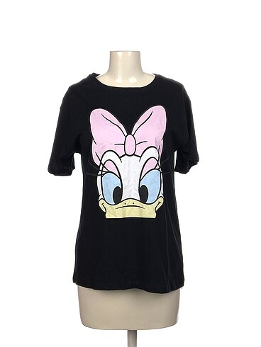 Diğer T-shirt %70 İndirimli.