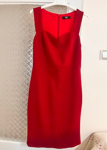 Kırmızı Drape Detaylı Midi Elbise