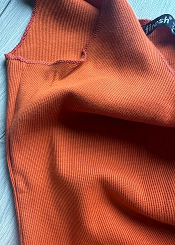 Kahverengi Düğmeli Uzun Askısız Triko Elbise - Görsel 5