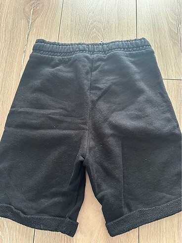 7 Yaş Beden Benetton şort