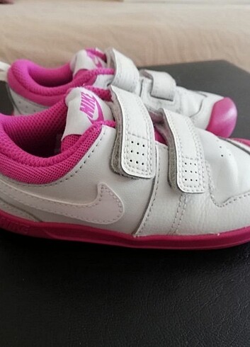 Nike kız çocuk ayakkabı
