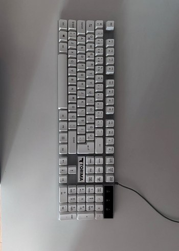 Renkli ışıklı beyaz klavye - Görsel 3