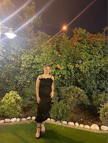 Siyah otrişli elbise