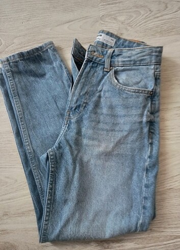 Bershka Mom Jean