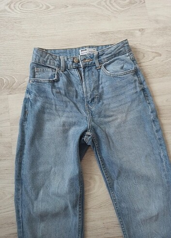 34 Beden mavi Renk Bershka Mom Jean