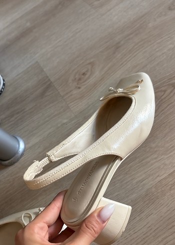 Stradivarius Stradivarius krem bej balerin 36 numara topuklu ayakkabı