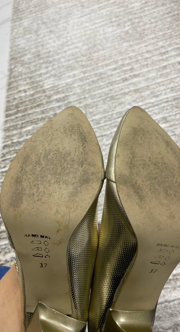 Altın Renkli Yılan Desenli Stiletto - Görsel 4